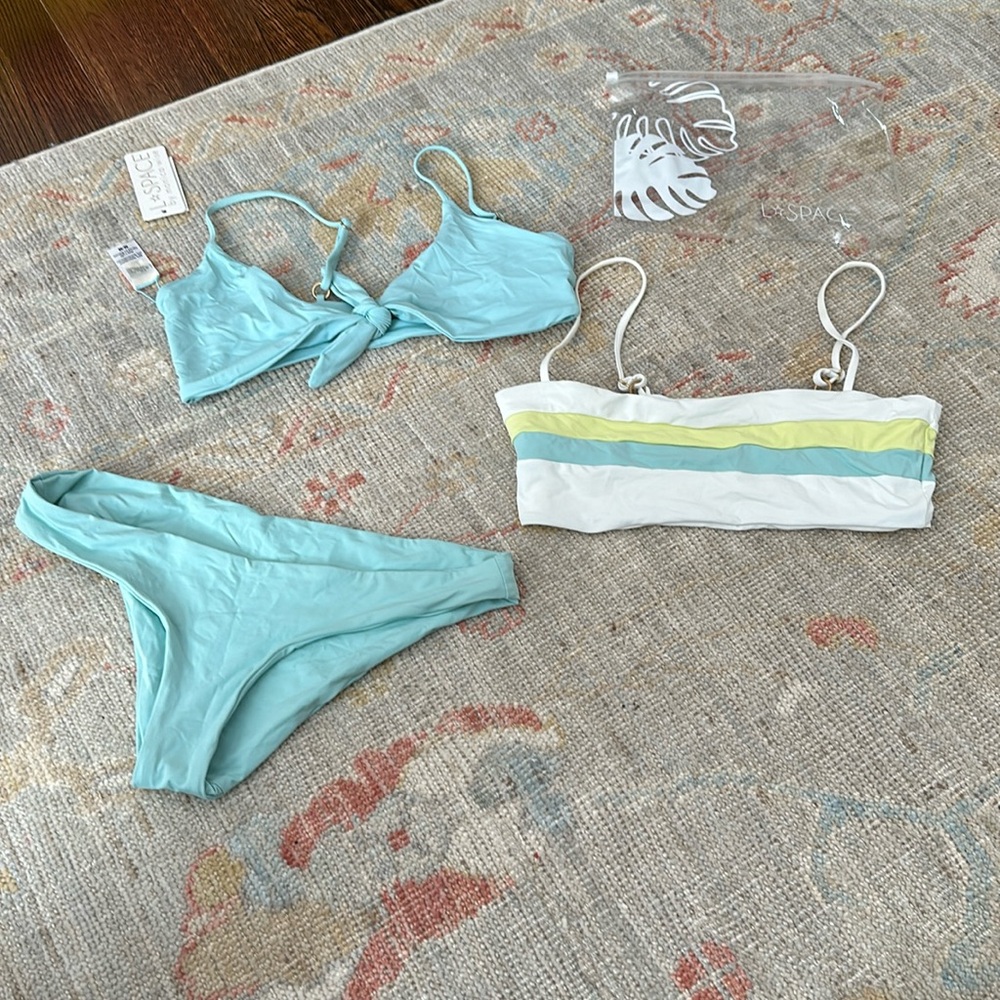 l*space bundle 2 tops one bottom. 1 top NWT - size M
